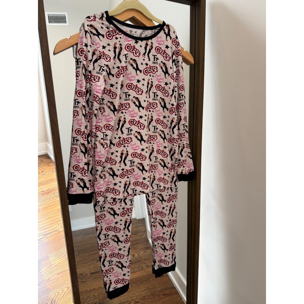 Grease Movie Kids Bamboo Pajamas Pink Ladies T-Birds Sandy Danny White 7-8T NEW